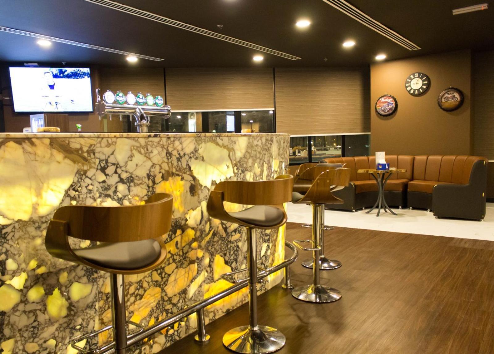 Parkside Plaza Muscat 호텔 외부 사진