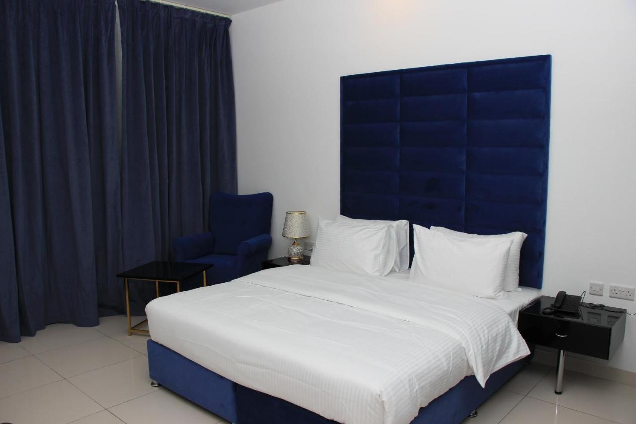 Parkside Plaza Muscat 호텔 외부 사진