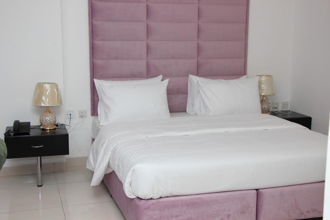 Parkside Plaza Muscat 호텔 외부 사진