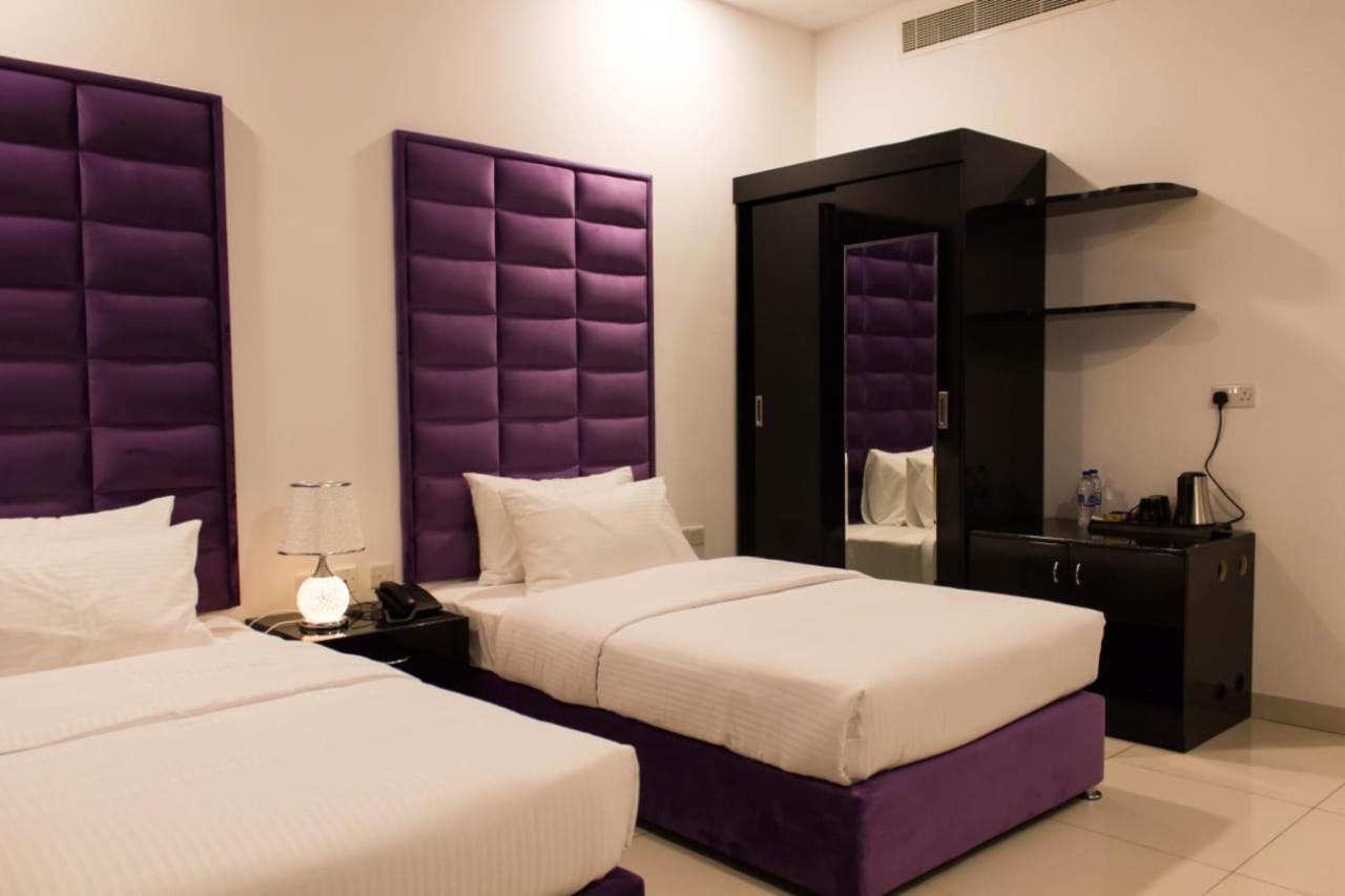 Parkside Plaza Muscat 호텔 외부 사진