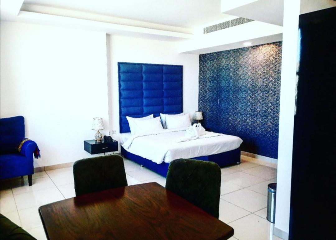 Parkside Plaza Muscat 호텔 외부 사진